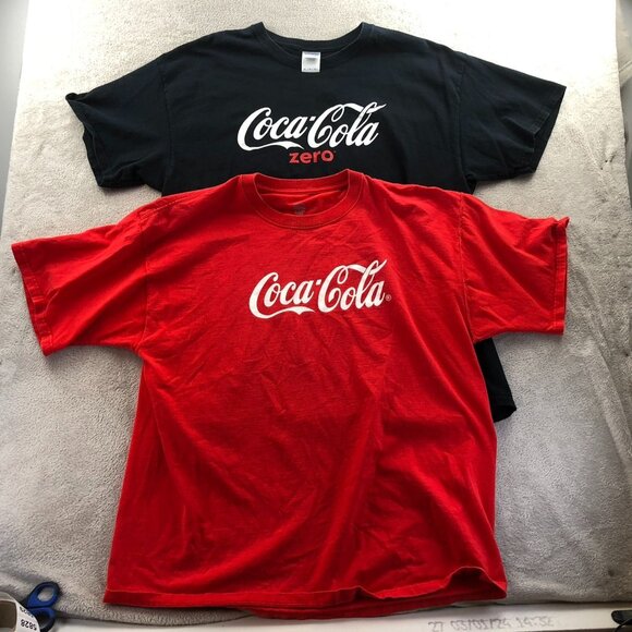2 Coca-Cola T-Shirt Men's XL Lot Of Two Short Sleeve Classic Logo Graphic Tee - Picture 16 of 16